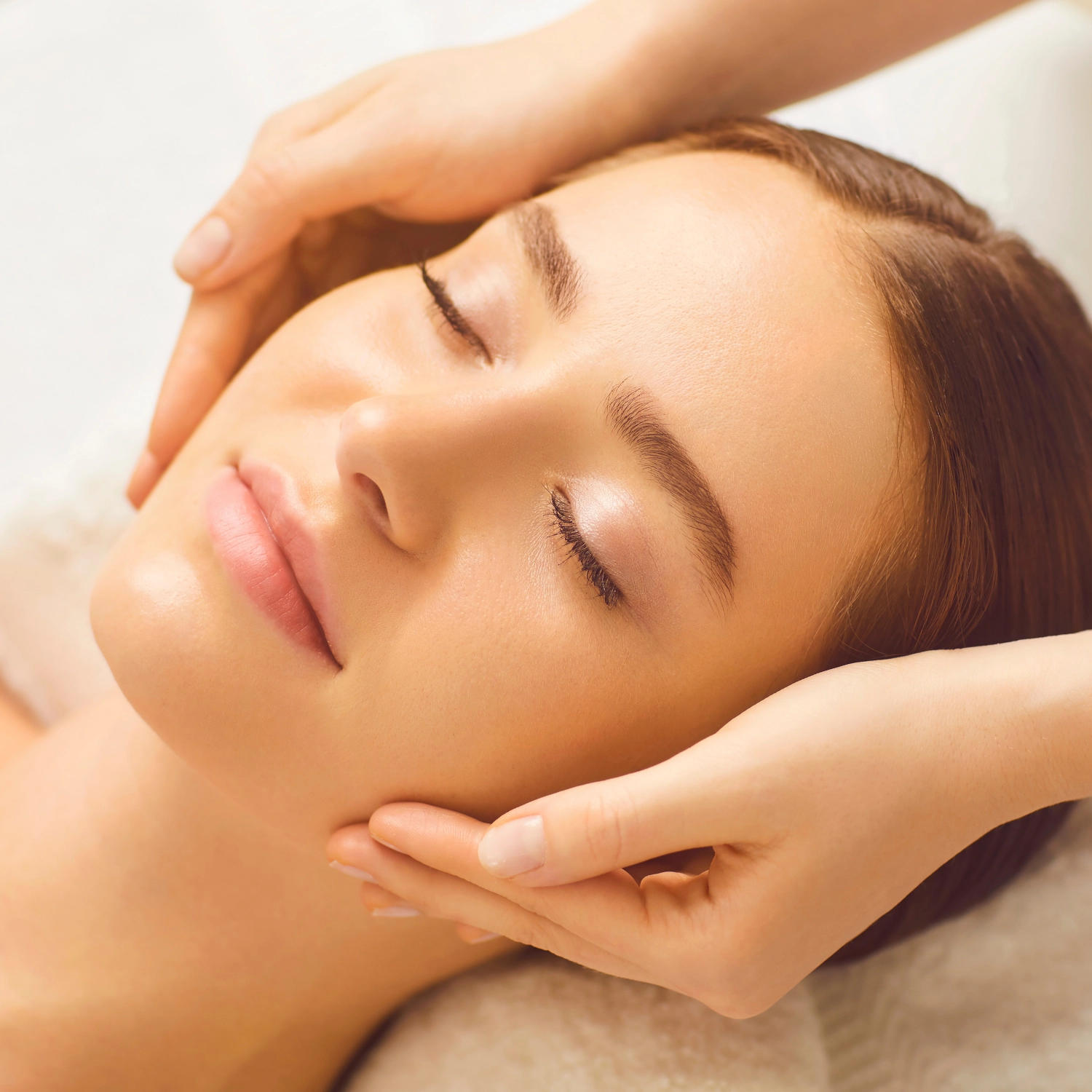 massage cranien tete - Sainte Marie aux Chenes - nuage de beaute - lucie